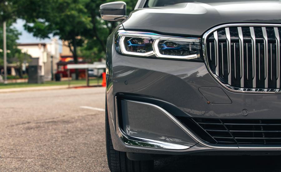Детали экстерьера BMW 750i xDrive (G11) 2019 года  (NA) (фото 30 из 40)